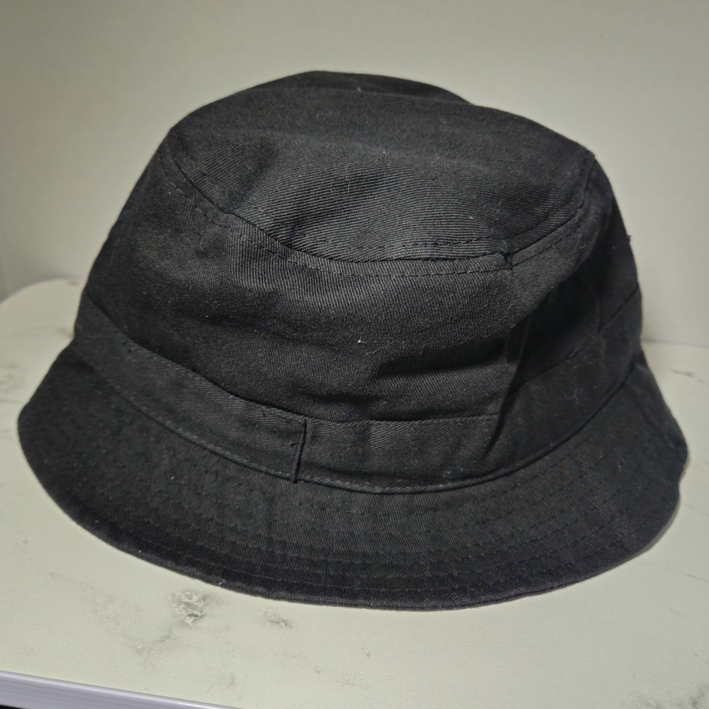 True‎ Religion Black Horseshoe Red Bucket Hat One Size Mens Womens Adult - Picture 2 of 6